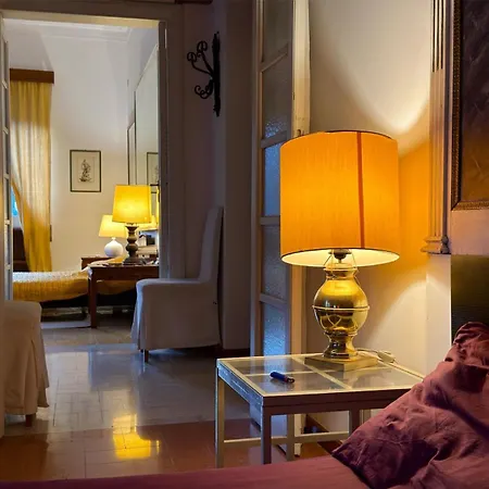 Apartment Museum House *